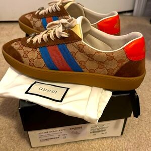Great condition Gucci sneakers with original box